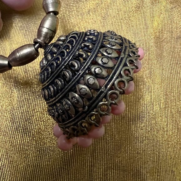 Beaded Metal Sandal Hoops - Picture 5 of 6